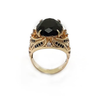 Anel feminino com pedra grande