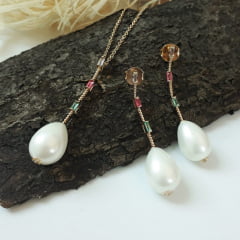 Conjunto com perola e pedras coloridas