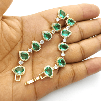 Colar e pulseiras com pedras gota